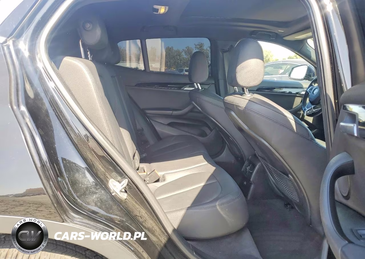 2018 BMW X2 Sdrive28I VIN:WBXYJ3C35JEB37680 - 11