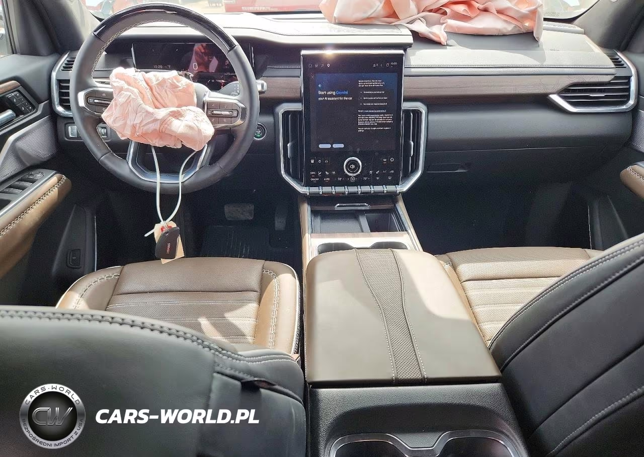2026 GMC Acadia Denali Ultimate VIN:1GKENTKS1TJ161936 - 8