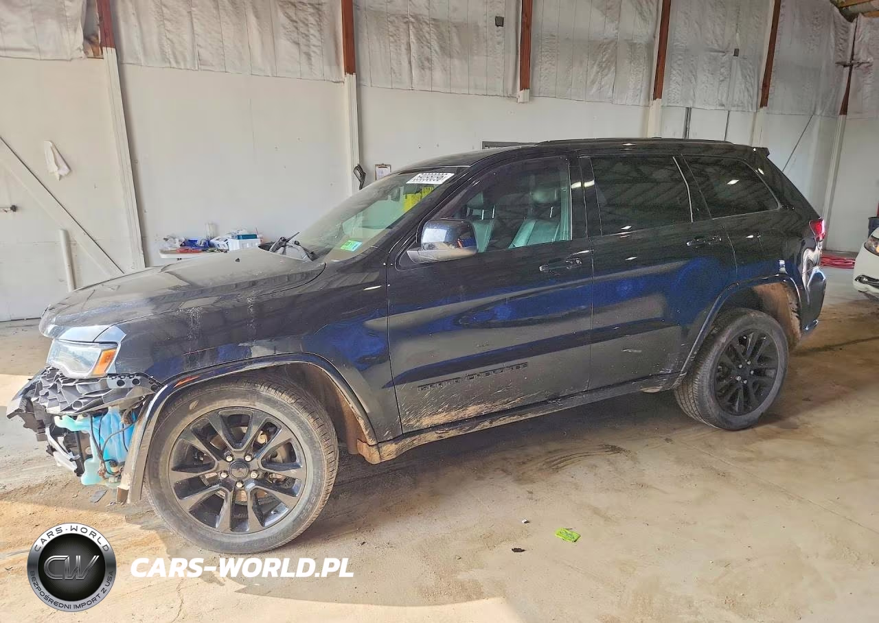 2020 Jeep Grand Cherokee Laredo