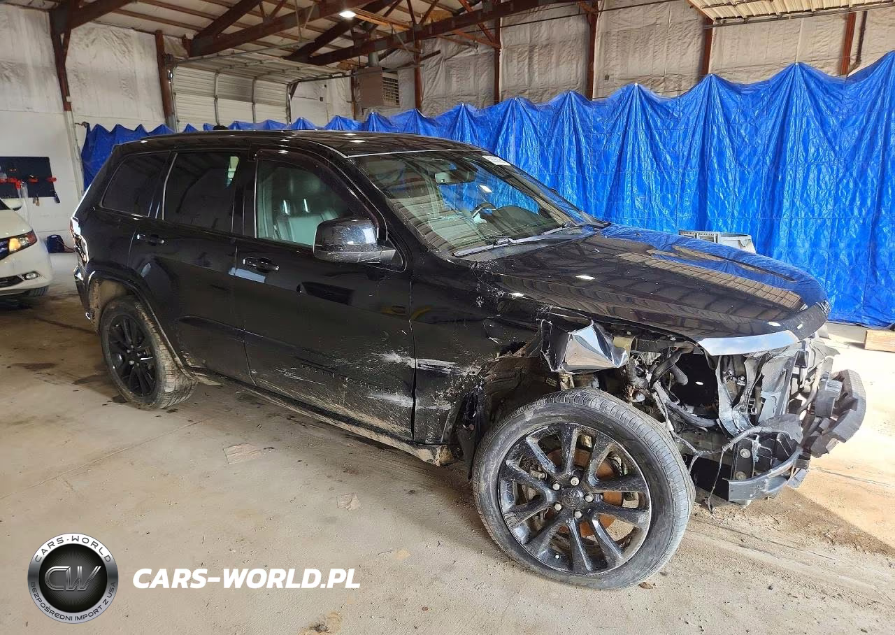 2020 Jeep Grand Cherokee Laredo VIN:1C4RJFAG9LC401682 - 4