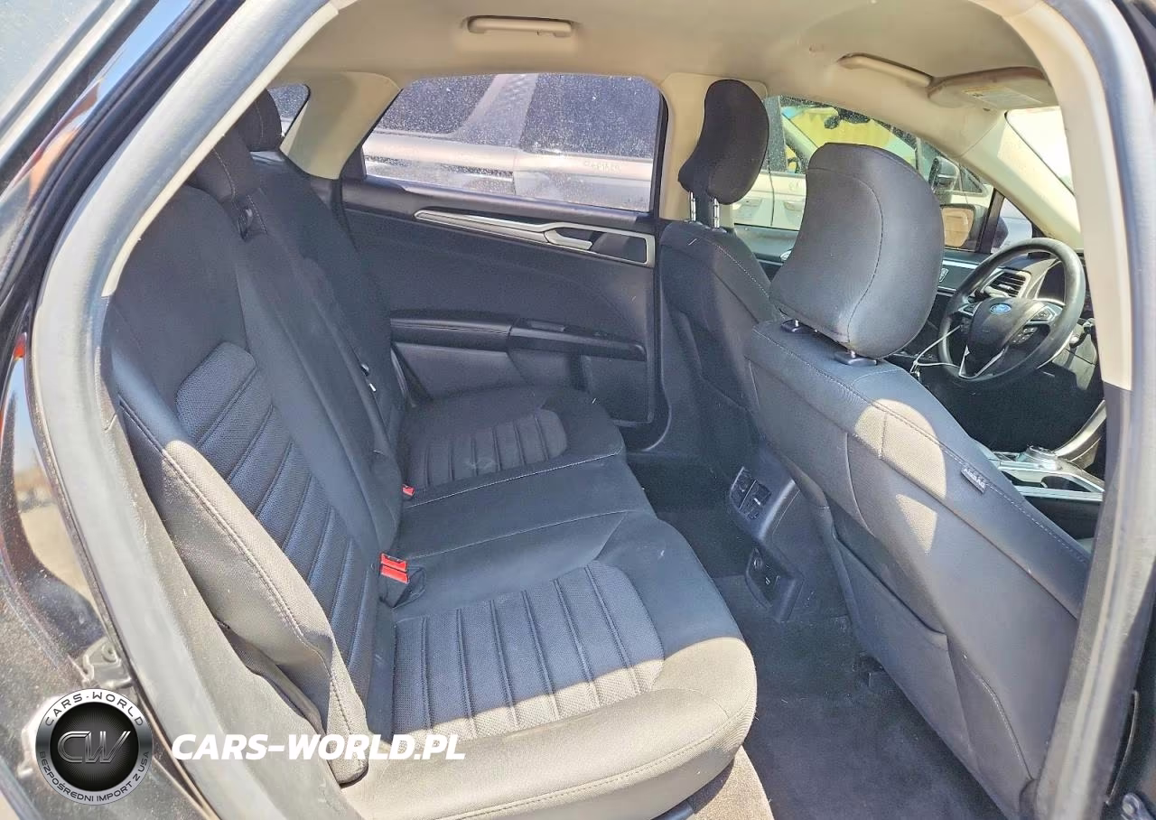 2018 Ford Fusion Se Hybrid VIN:3FA6P0LU7JR260648 - 10