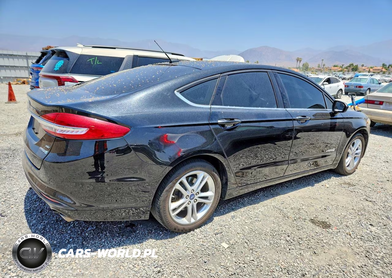 2018 Ford Fusion Se Hybrid VIN:3FA6P0LU7JR260648 - 3