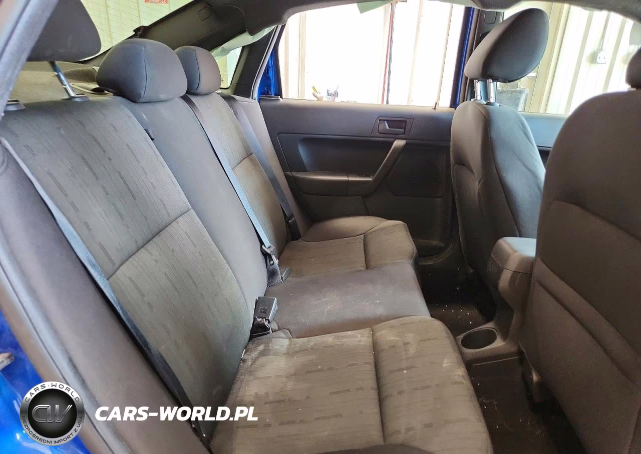 2010 Ford Focus Se VIN:1FAHP3FN5AW150631 - 10