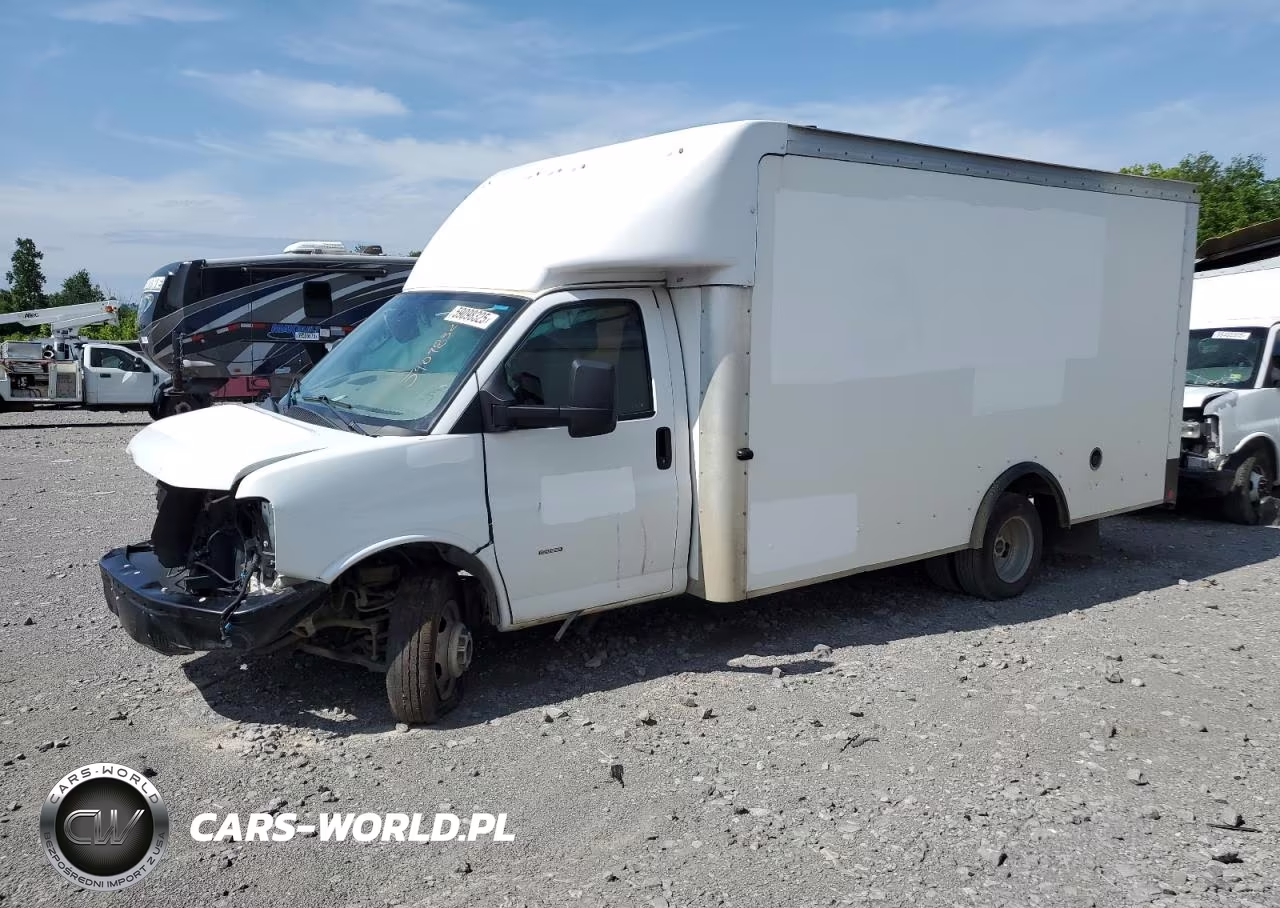 2020 GMC Savana Cutaway G3500