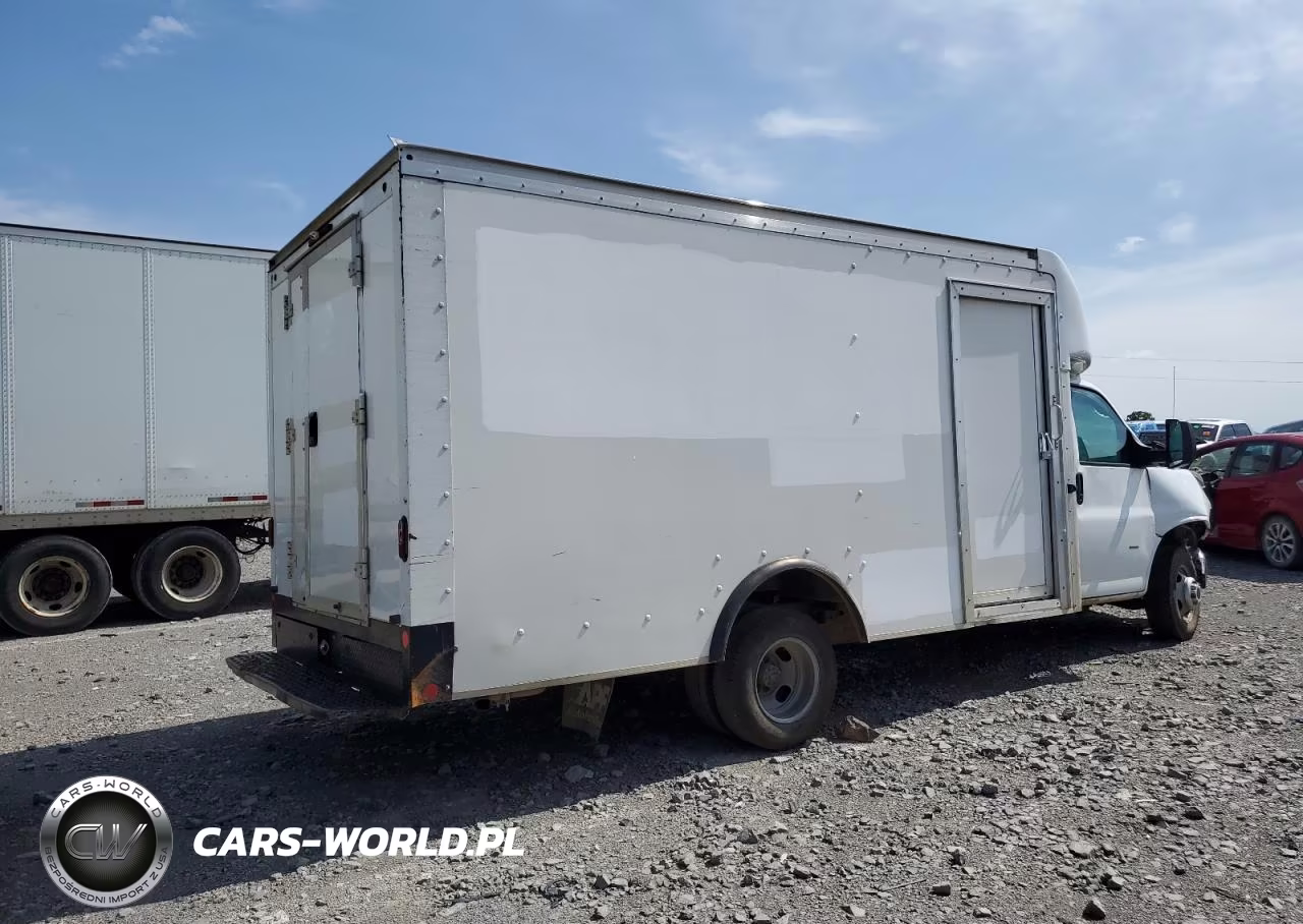 2020 GMC Savana Cutaway G3500 VIN:7GZ37SFGXLN013759 - 3