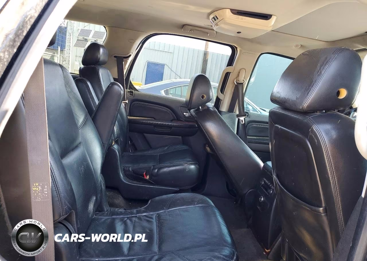 2007 Cadillac Escalade Luxury VIN:1GYFK63807R131602 - 10