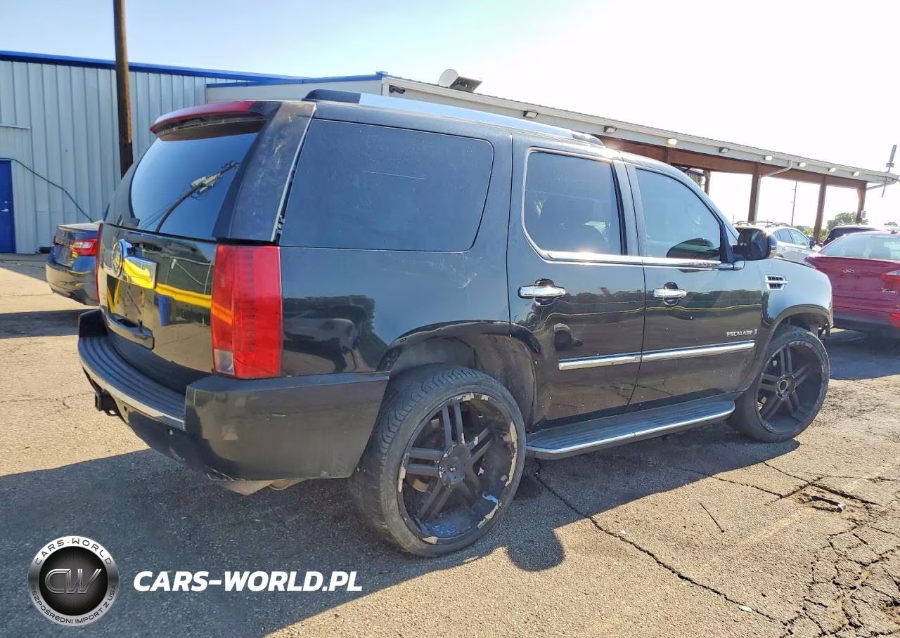 2007 Cadillac Escalade Luxury VIN:1GYFK63807R131602 - 3