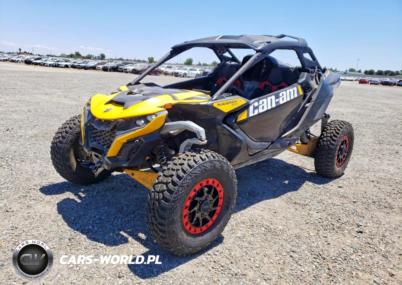 2024 Can-Am Maverick R Utility Vehicle VIN:3JB8XAT29RE000460 - 2