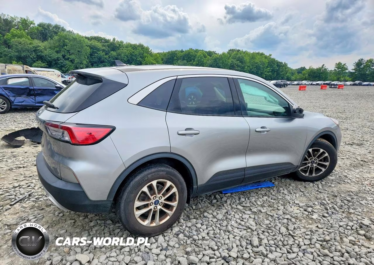 2021 Ford Escape Se VIN:1FMCU0G65MUA02316 - 3