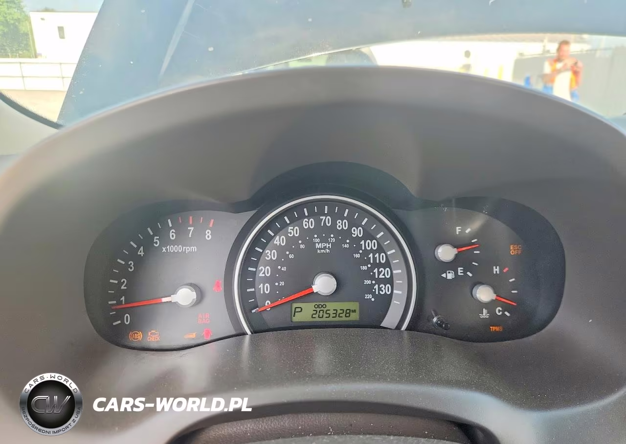 2010 Kia Sedona Lx VIN:KNDMG4C36A6357465 - 9