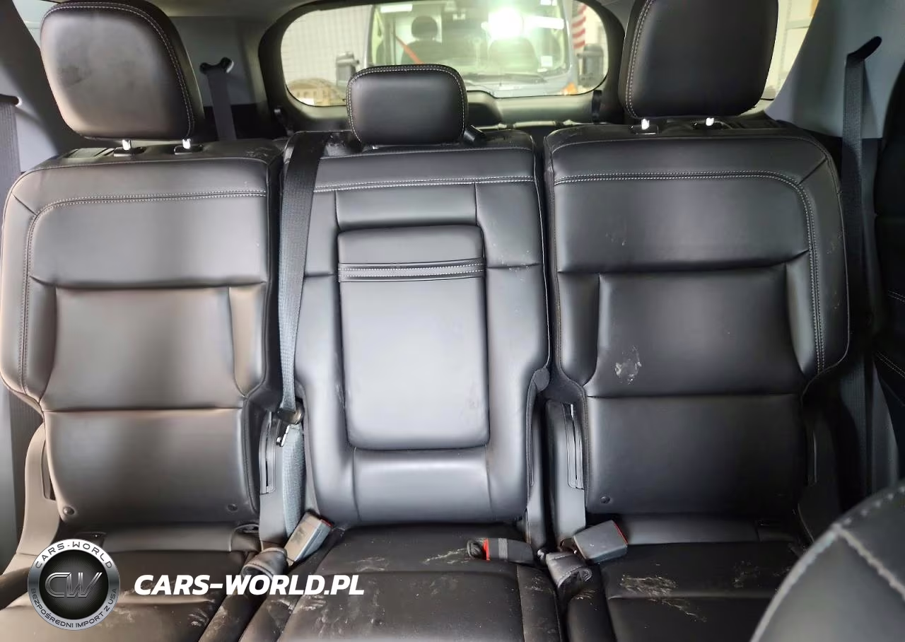 2021 Ford Explorer Xlt VIN:1FMSK8DH2MGB20196 - 10