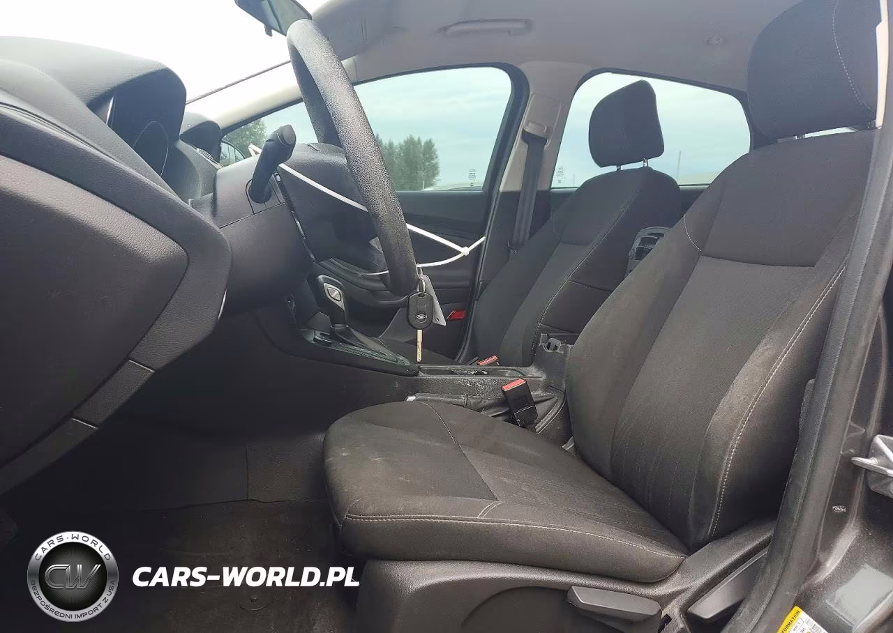 2017 Ford Focus Se VIN:1FADP3K22HL344622 - 7