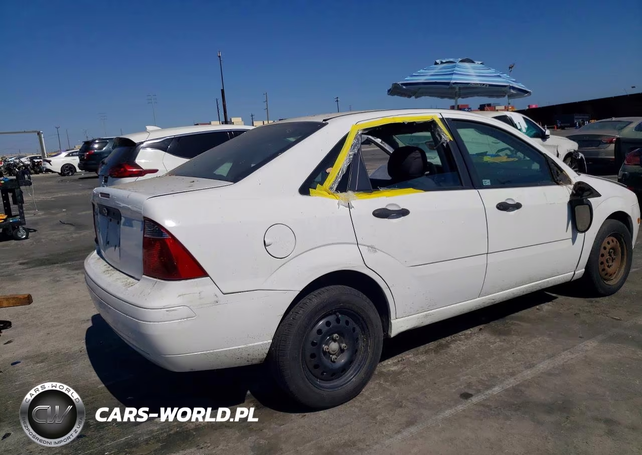 2007 Ford Focus Zx4 VIN:1FAFP34N57W173670 - 3