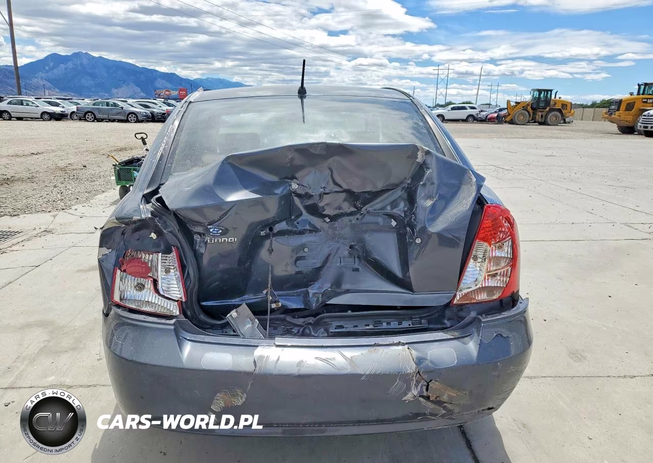 2007 Hyundai Accent Gls VIN:KMHCN46C37U136855 - 6