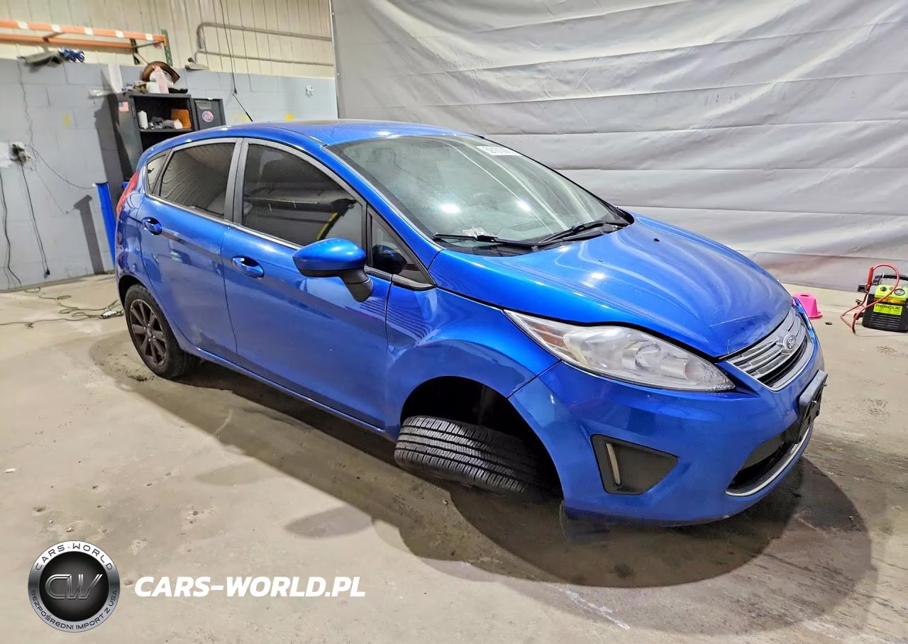 2011 Ford Fiesta Se VIN:3FADP4EJ1BM173392 - 4