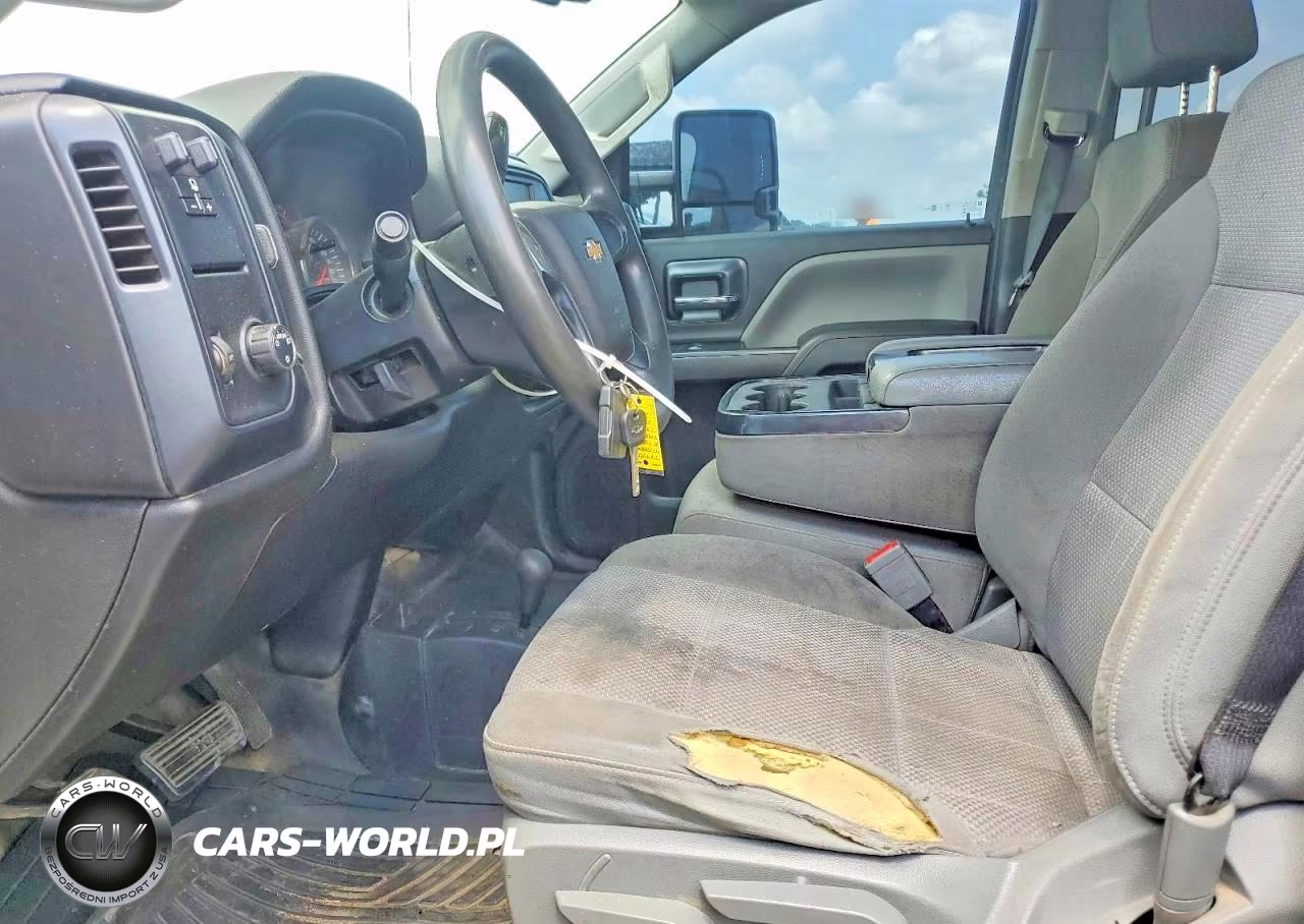 2018 Chevrolet Silverado K2500 Heavy Duty VIN:1GC2KUEG4JZ262228 - 7