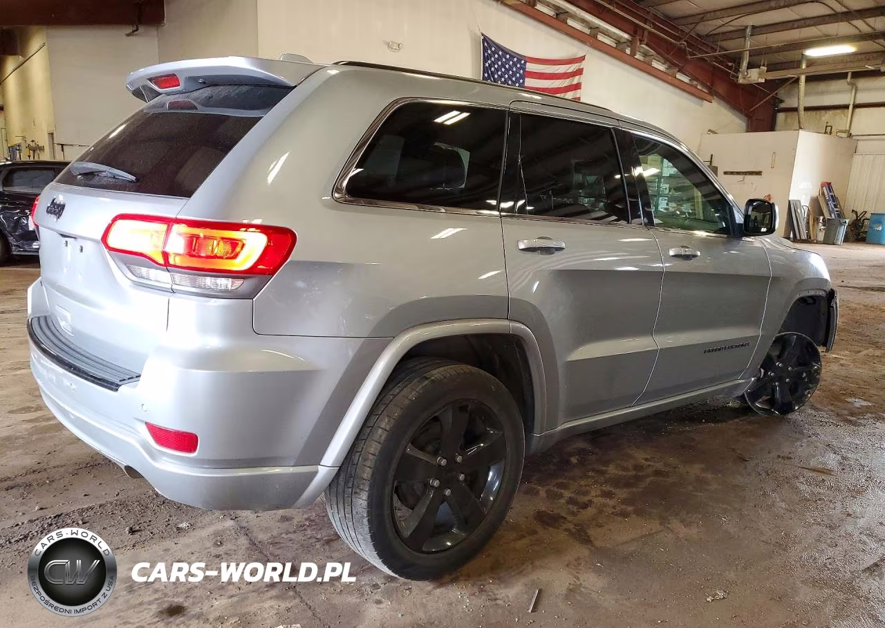 2014 Jeep Grand Cherokee Laredo VIN:1C4RJFAG8EC541550 - 3