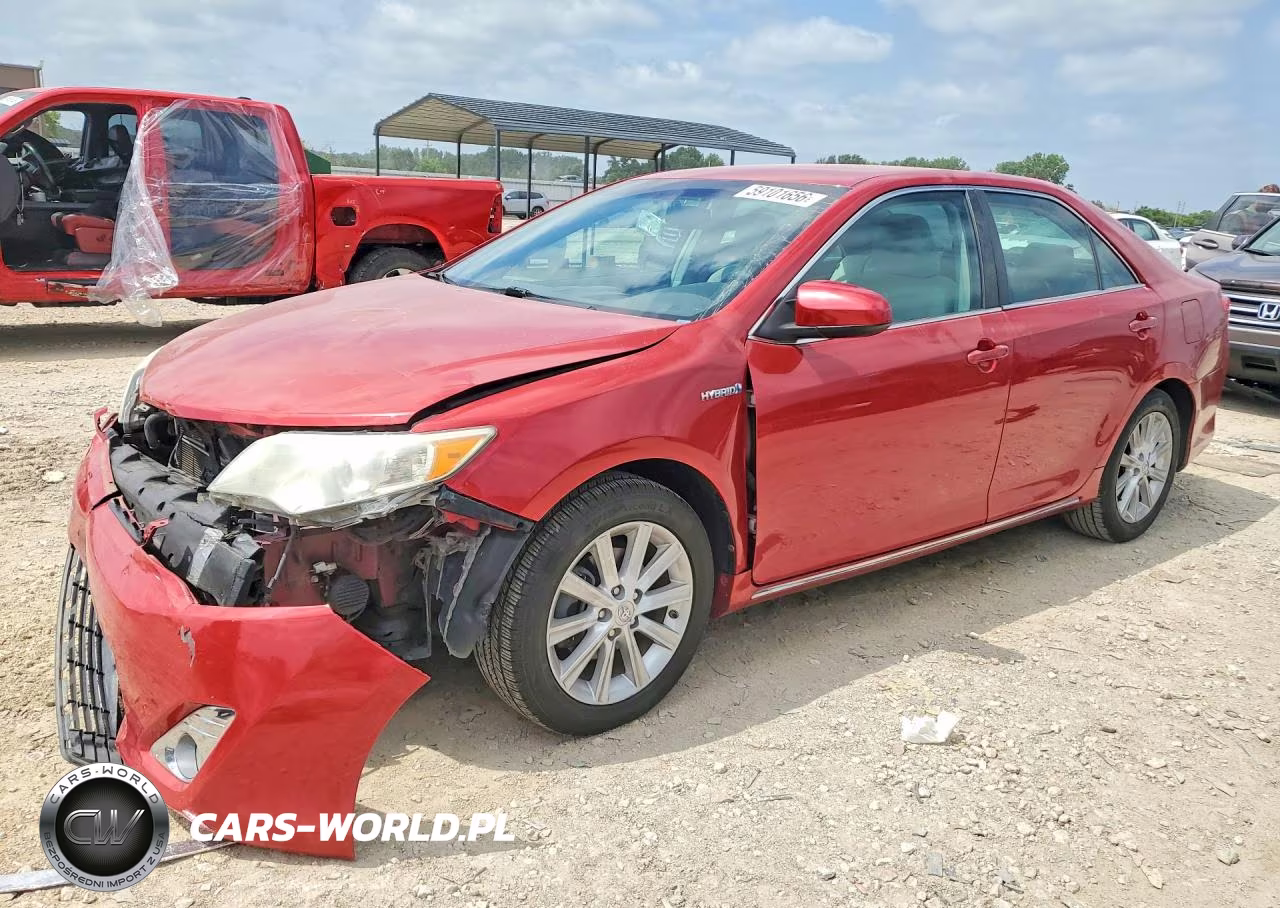 2013 Toyota Camry Hybrid Xle – zdjęcie 1 z 13