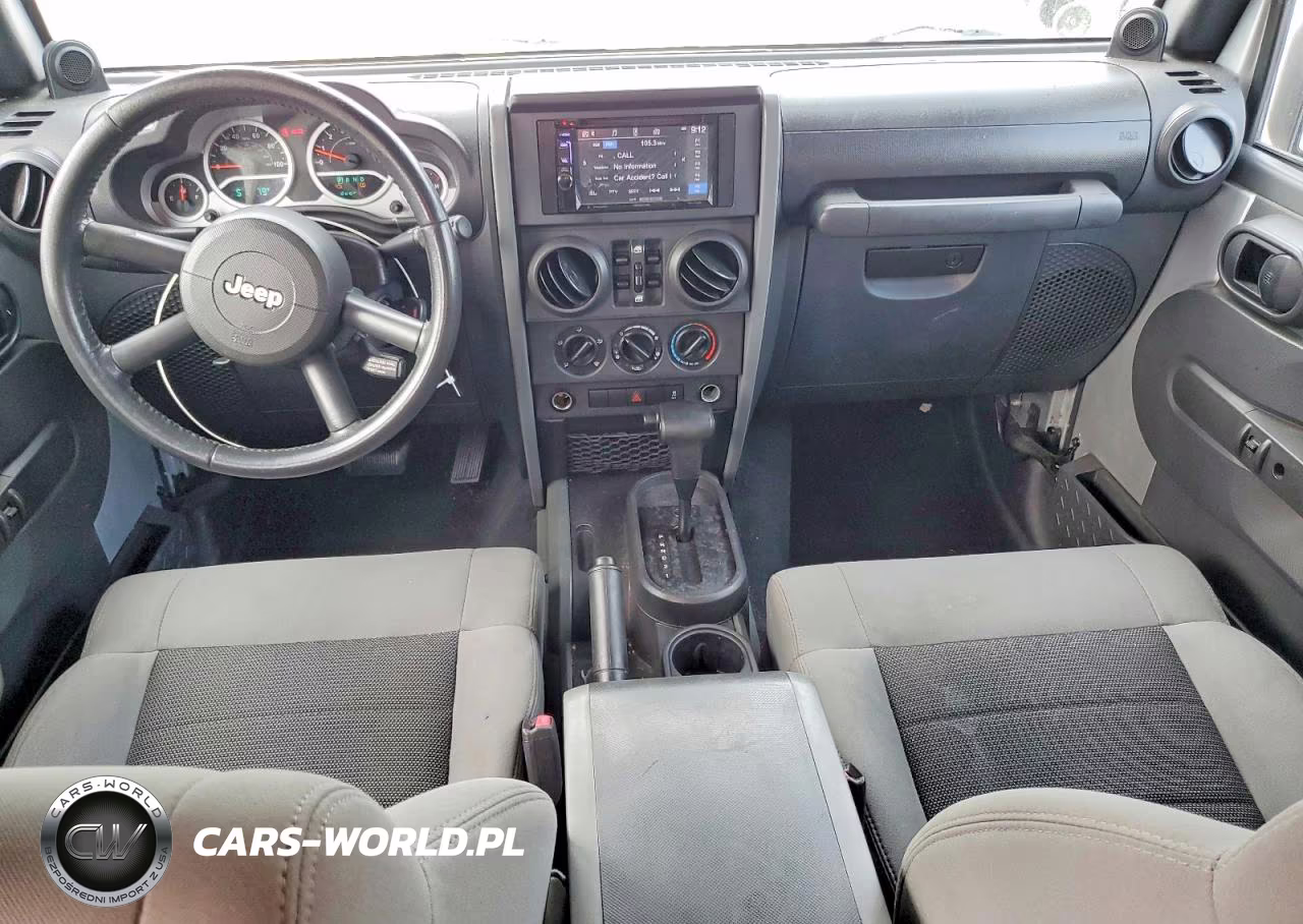 2010 Jeep Wrangler Unlimited Sport VIN:1J4BB3H19AL147851 - 8