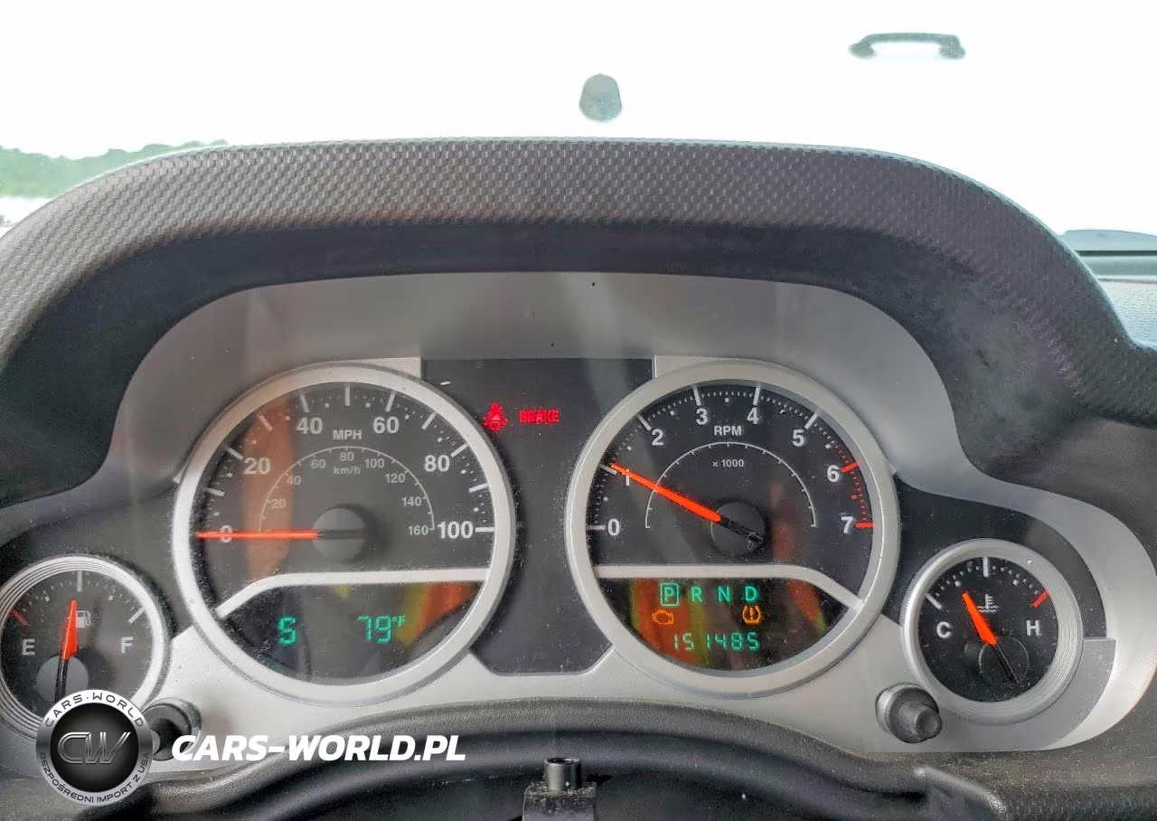 2010 Jeep Wrangler Unlimited Sport VIN:1J4BB3H19AL147851 - 9