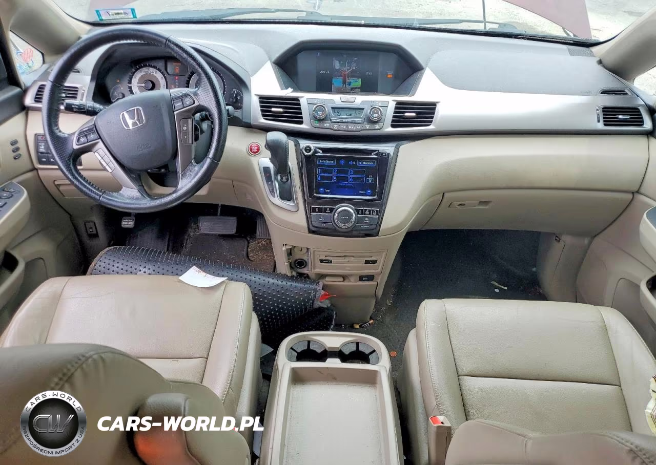 2015 Honda Odyssey Touring VIN:5FNRL5H97FB108740 - 8