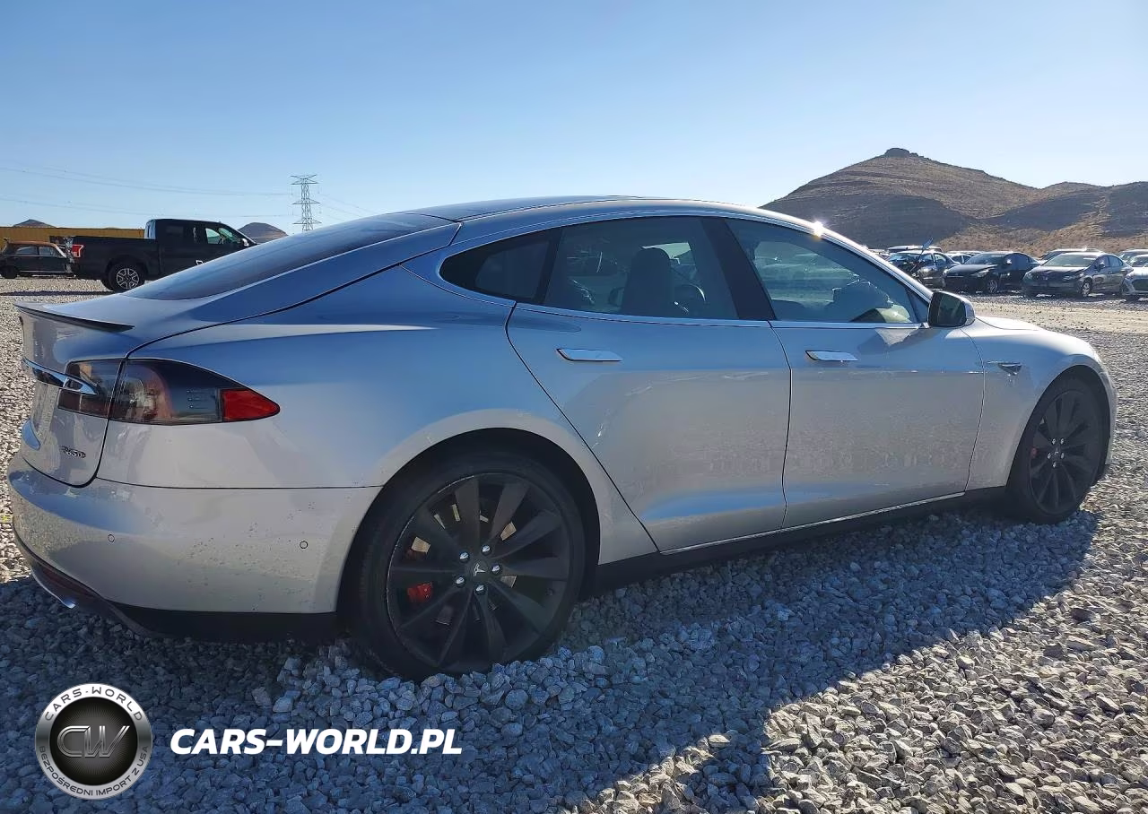 2014 Tesla Model S VIN:5YJSA1H29EFP62401 - 3