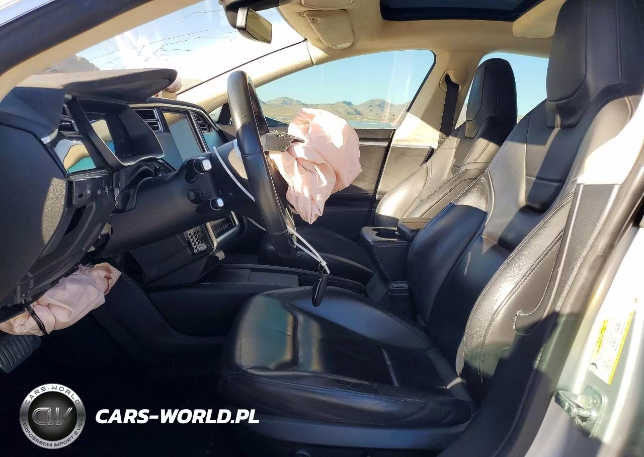 2014 Tesla Model S VIN:5YJSA1H29EFP62401 - 7