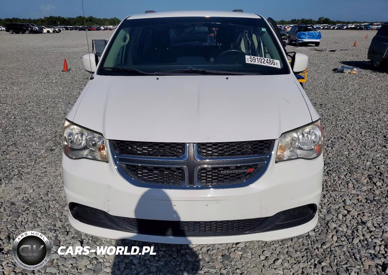 2016 Dodge Grand Caravan Sxt VIN:2C4RDGCG7GR384243 - 5