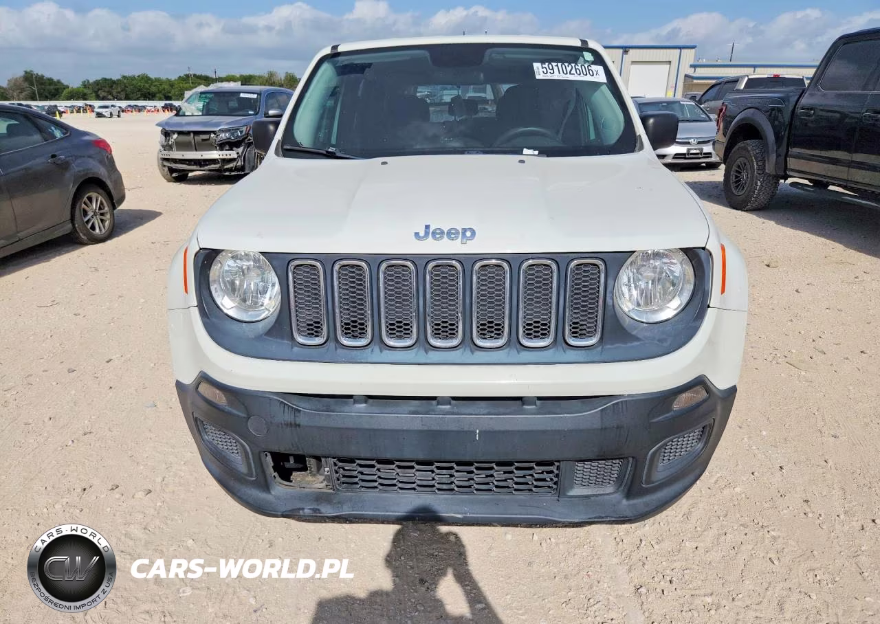 2015 Jeep Renegade Sport VIN:ZACCJBAT7FPC19720 - 5