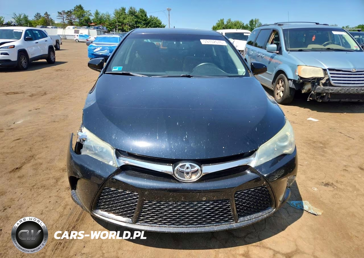 2015 Toyota Camry Xse VIN:4T1BF1FK7FU879659 - 5