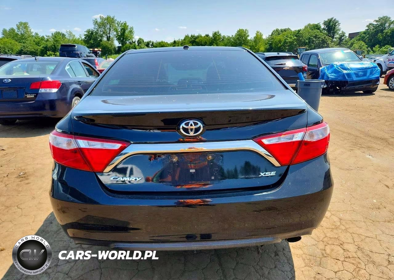 2015 Toyota Camry Xse VIN:4T1BF1FK7FU879659 - 6