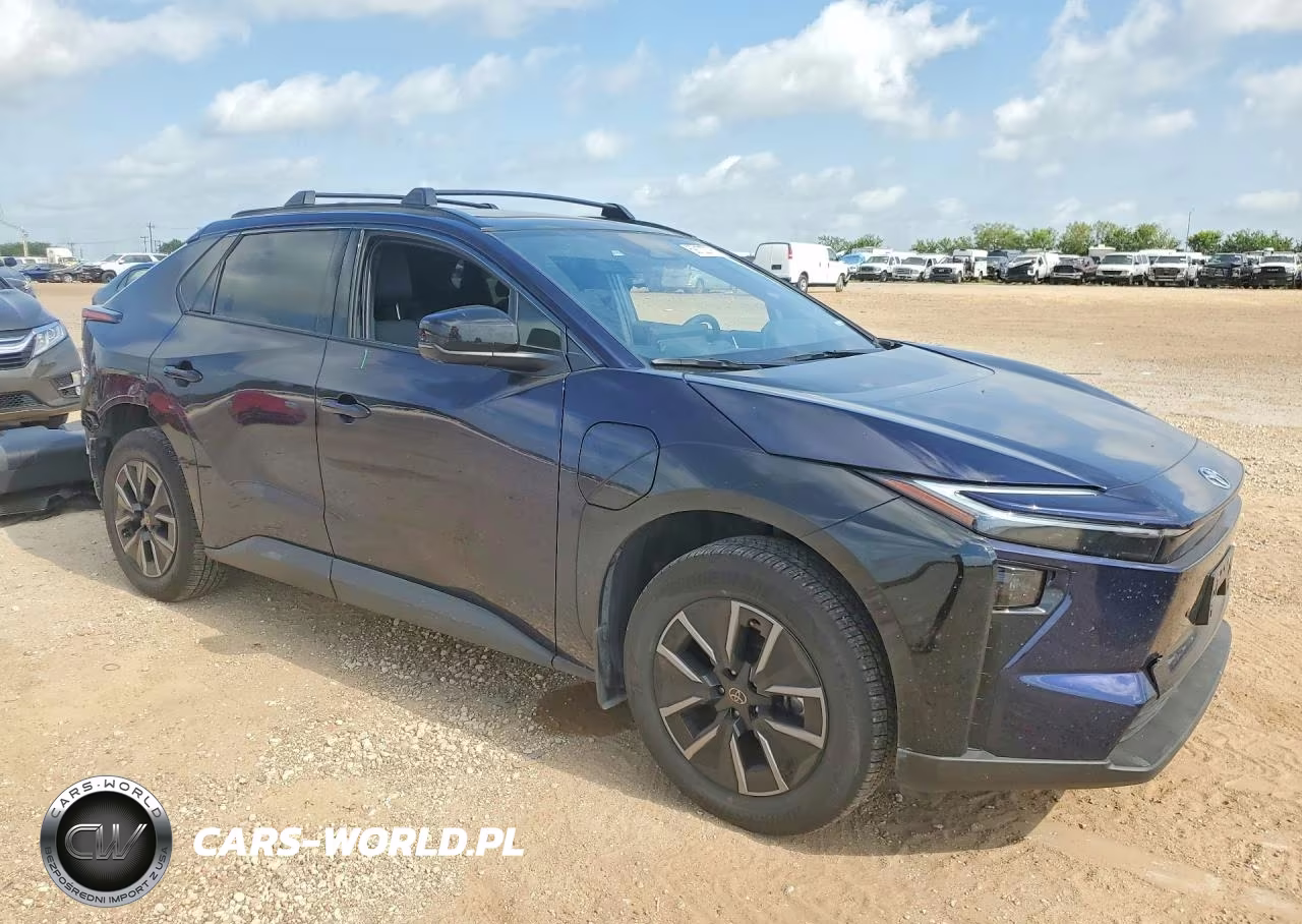 2026 Toyota Bz Xle Plus VIN:JTMBCAEB6TA000907 - 4