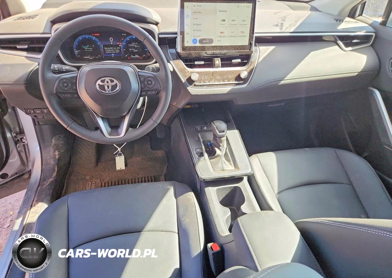 2026 Toyota Corolla Cross Xle VIN:7MUDAABG9TV148797 - 8