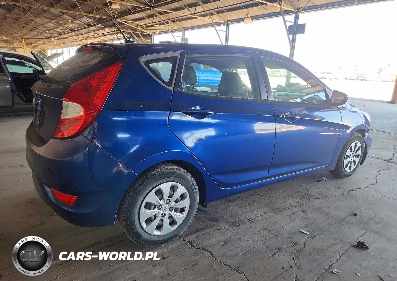 2015 Hyundai Accent Gs VIN:KMHCT5AE6FU227797 - 3