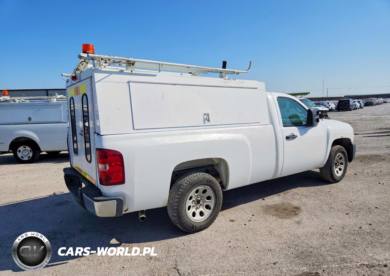 2008 Chevrolet Silverado C1500 VIN:1GCEC14X48Z136472 - 3