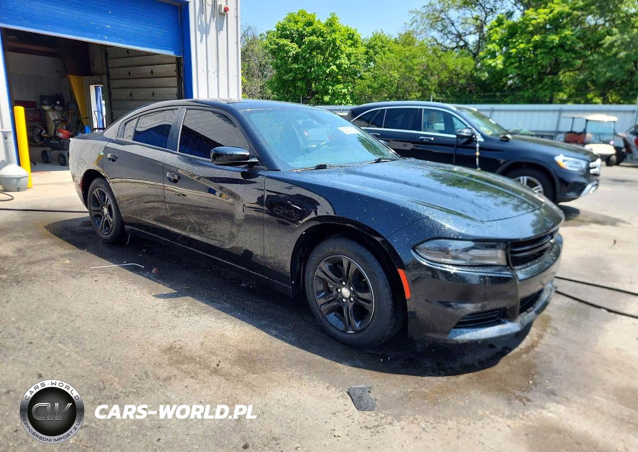 2019 Dodge Charger Sxt VIN:2C3CDXBG4KH699365 - 4