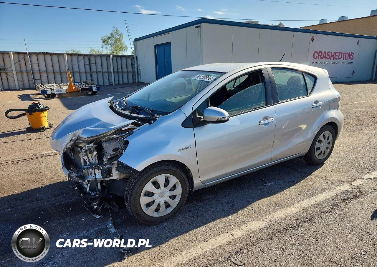 2014 Toyota Prius C Two