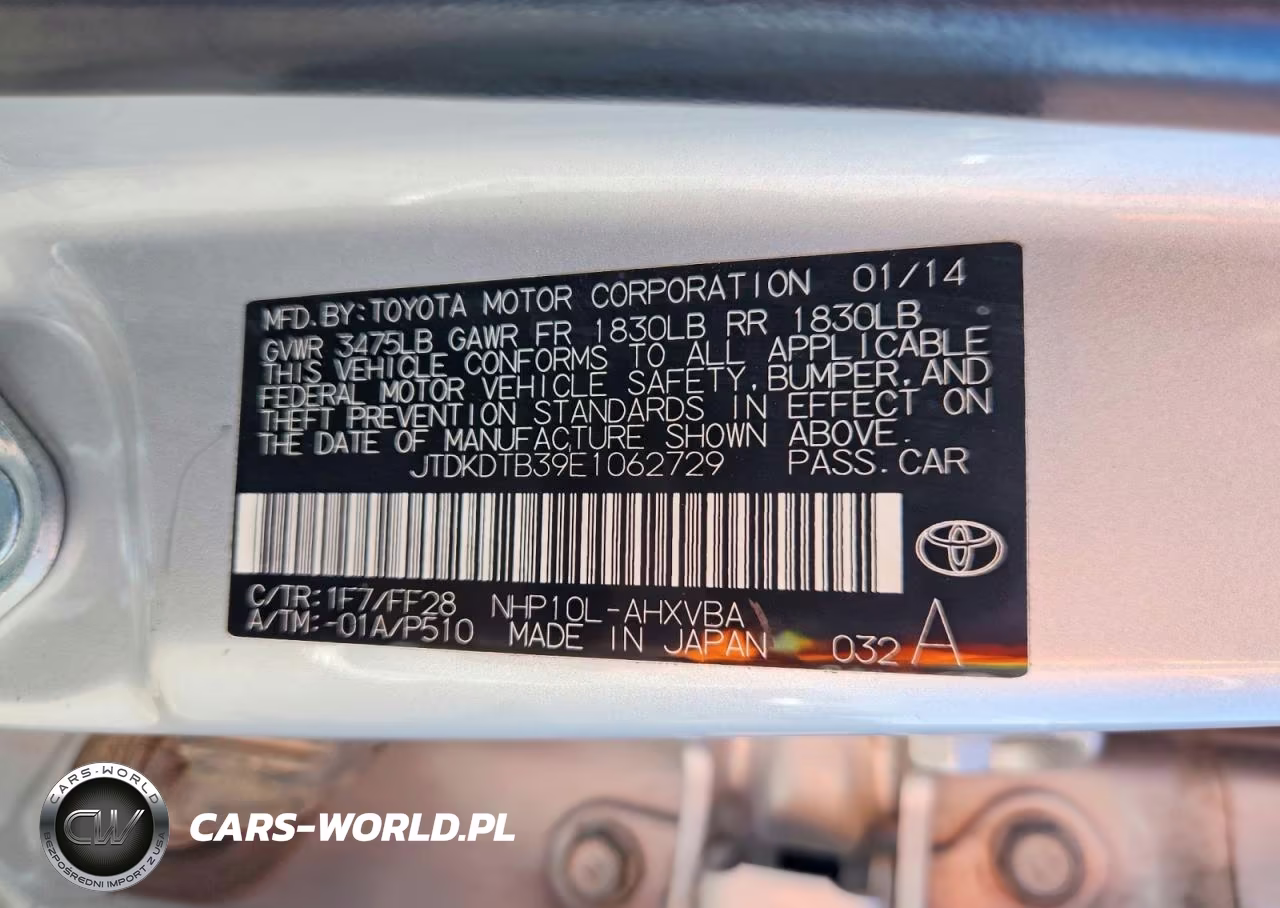2014 Toyota Prius C Two VIN:JTDKDTB39E1062729 - 12