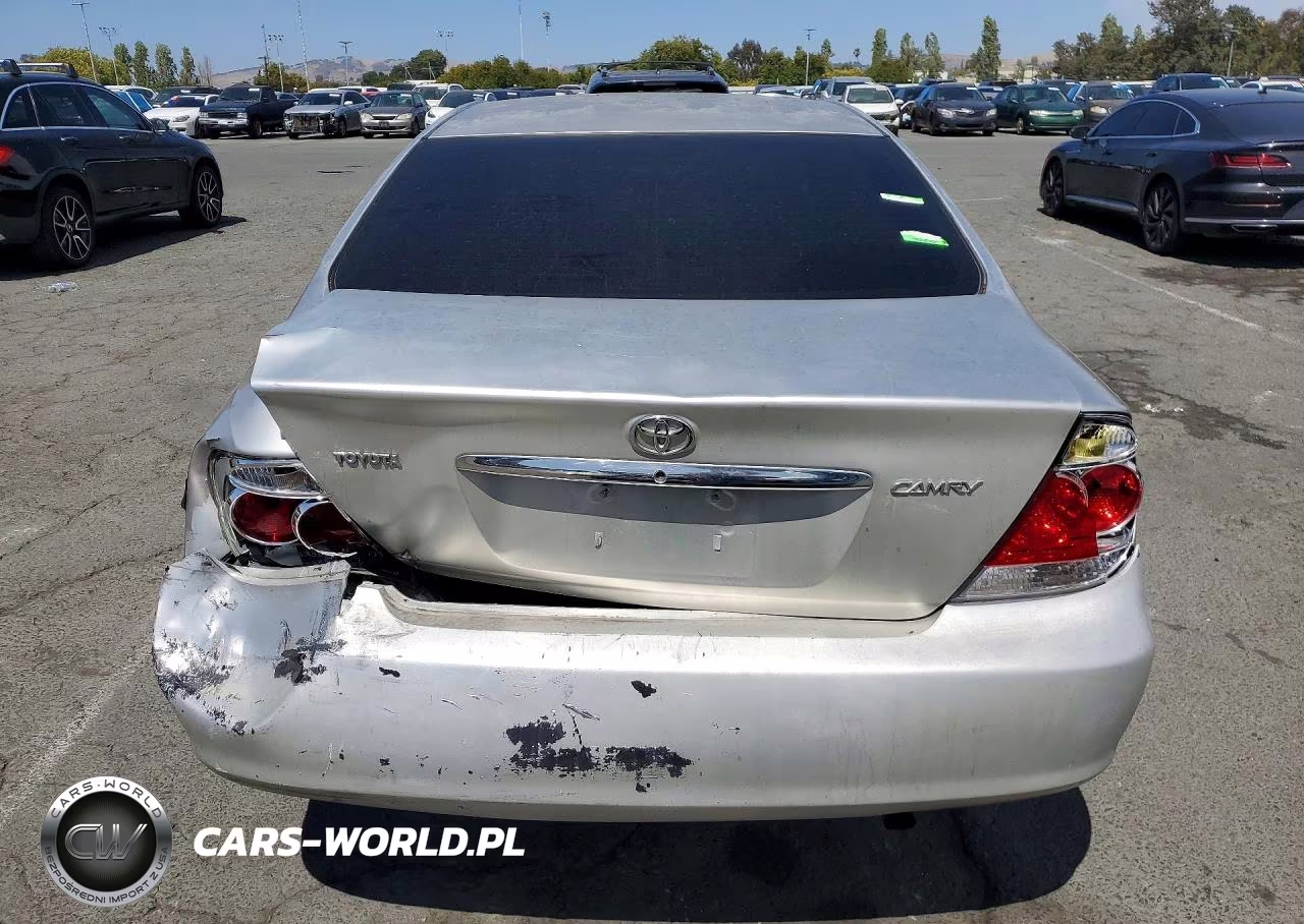 2005 Toyota Camry VIN:4T1BE32K35U037131 - 6