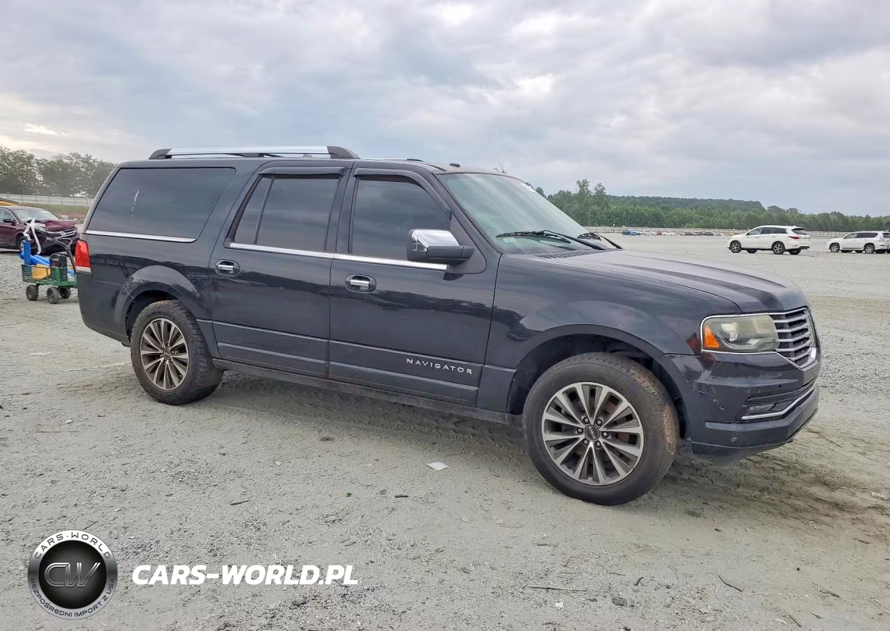 2015 Lincoln Navigator L VIN:5LMJJ3HT2FEJ02938 - 4