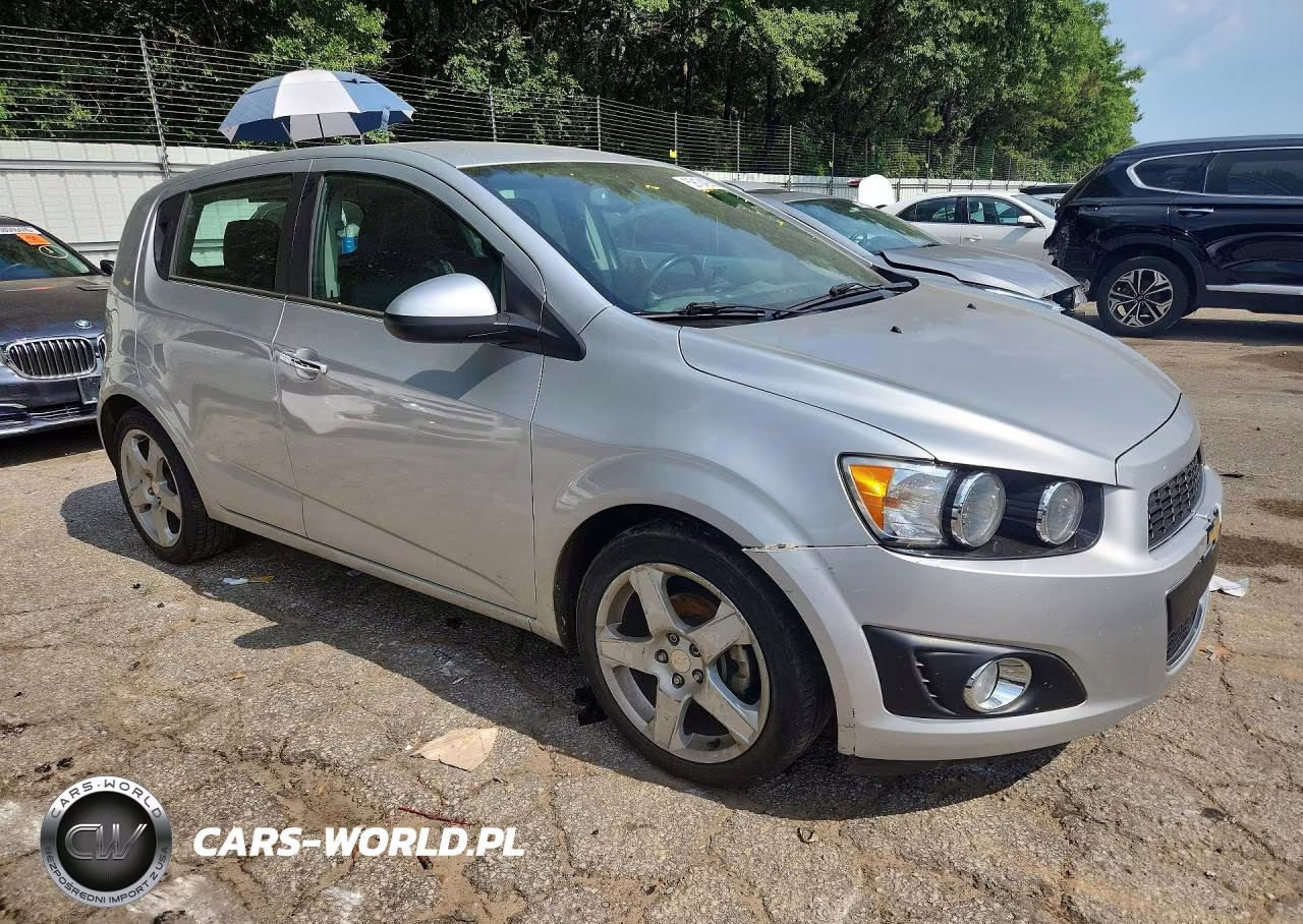 2016 Chevrolet Sonic Ltz VIN:1G1JE6SB9G4159683 - 4