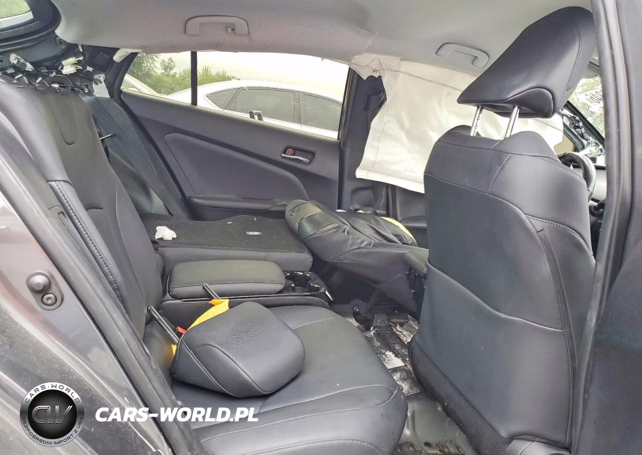 2017 Toyota Prius Prime Advanced VIN:JTDKARFP8H3032235 - 11
