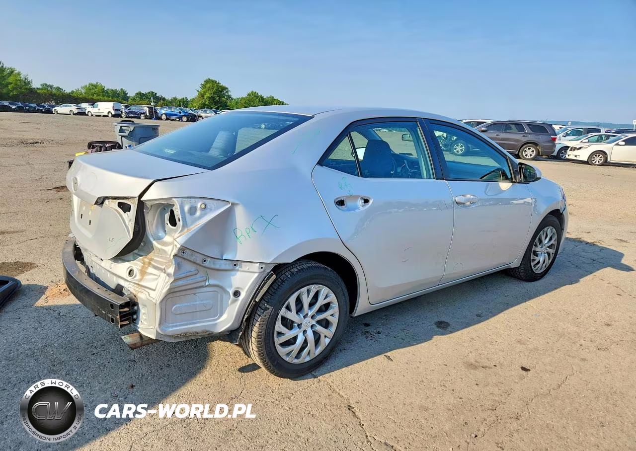 2019 Toyota Corolla Le VIN:2T1BURHE4KC194428 - 3