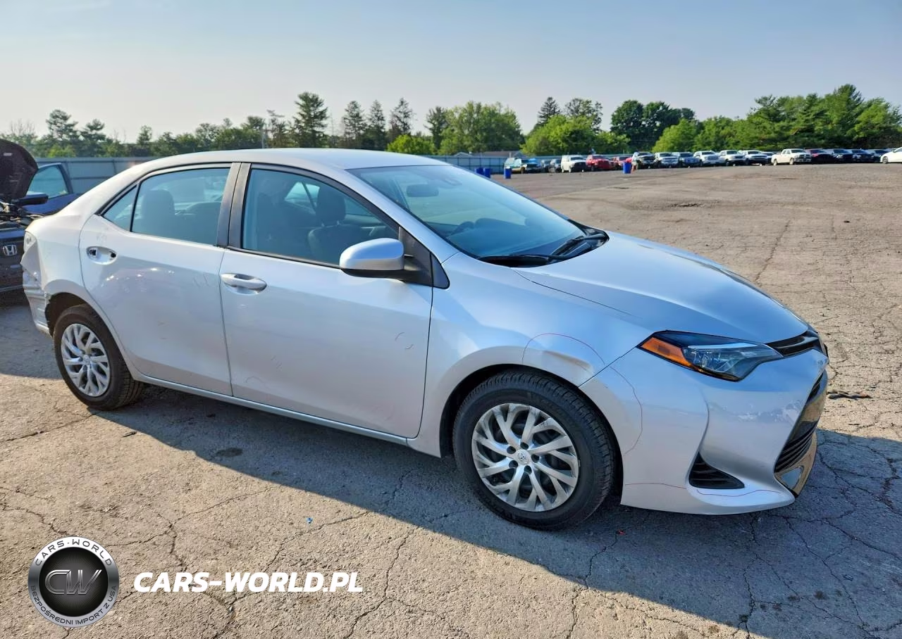 2019 Toyota Corolla Le VIN:2T1BURHE4KC194428 - 4