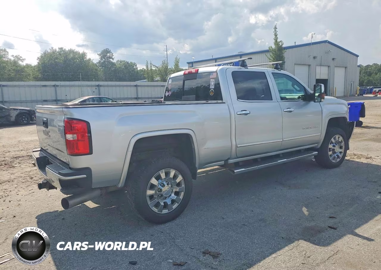 2019 GMC Sierra K2500 Denali VIN:1GT12SEY8KF263362 - 3