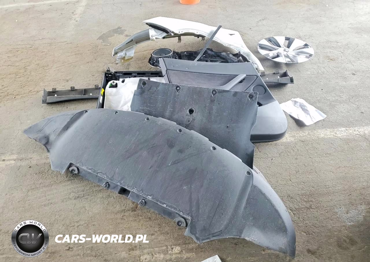 2023 Tesla Model Y VIN:7SAYGDEEXPF742575 - 12