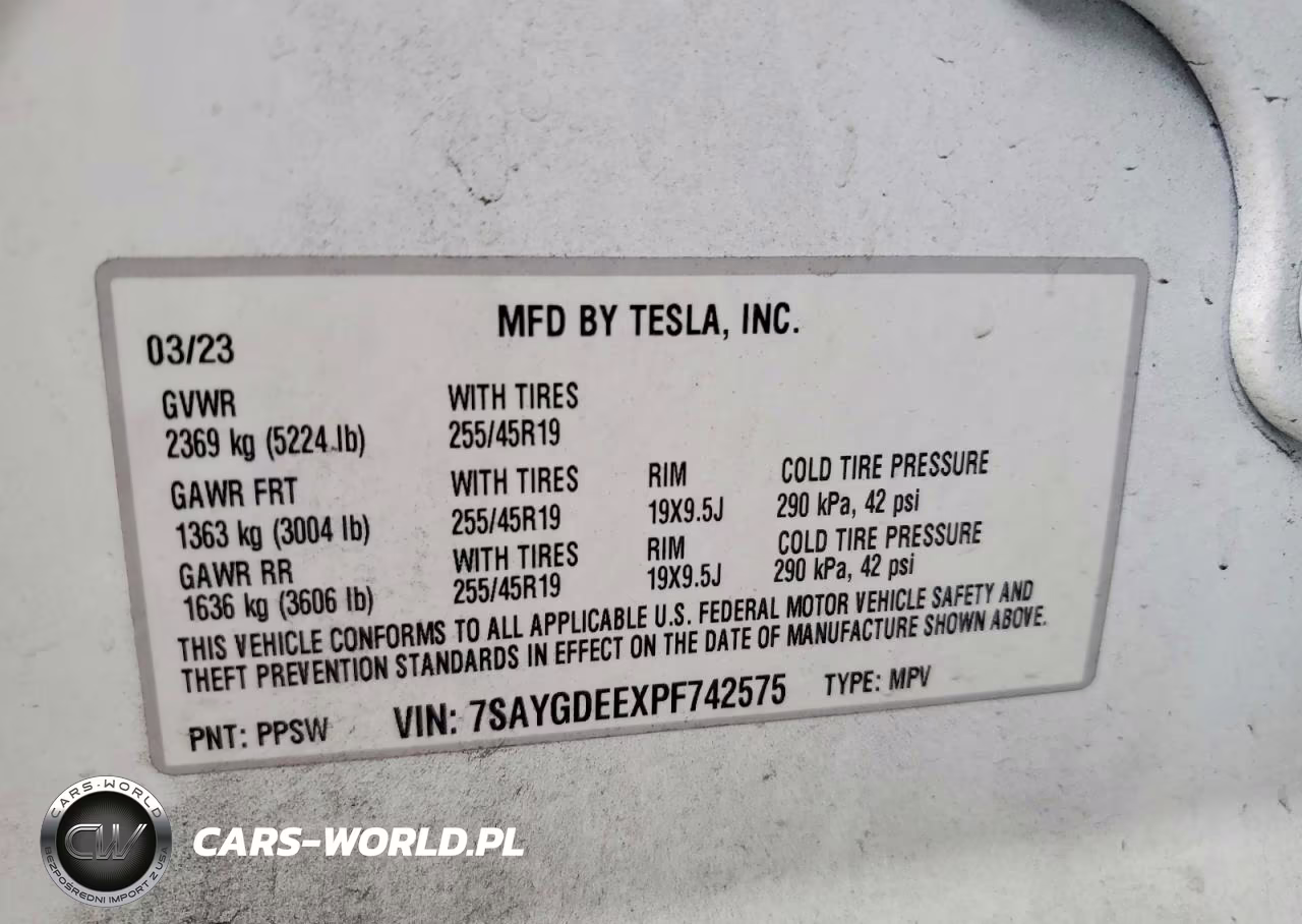 2023 Tesla Model Y VIN:7SAYGDEEXPF742575 - 13