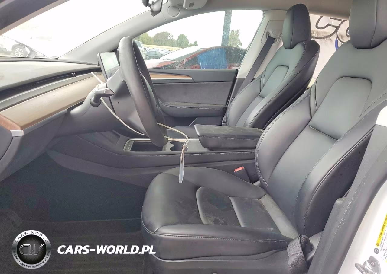 2023 Tesla Model Y VIN:7SAYGDEEXPF742575 - 7