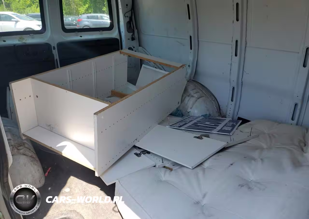 2010 GMC Savana G1500 VIN:1GTUHAD4XA1165160 - 10