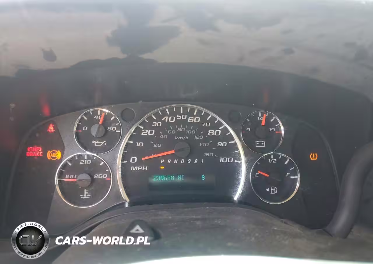 2010 GMC Savana G1500 VIN:1GTUHAD4XA1165160 - 9